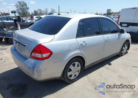 2010 Nissan Versa 1.8S z USA, uszkodzony, nr VIN 3N1BC1AP4AL423205